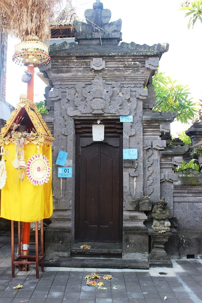 Sadru House Acomodação com café da manhã Ubud Exterior foto